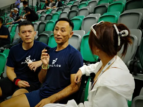 Cặp đôi Việt vào tứ kết PPA Hong Kong, pickleball Việt ghi dấu cùng vợt Facolos EliteX