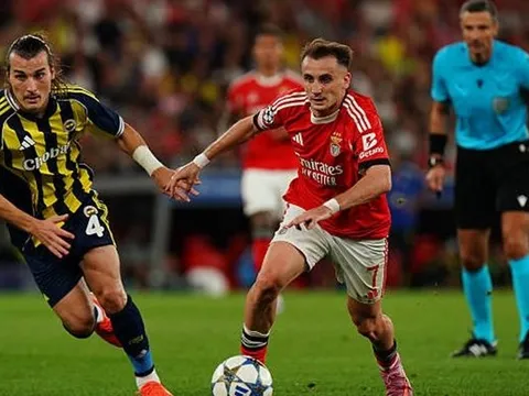 Mourinho tan mộng Champions League với Fenerbahce