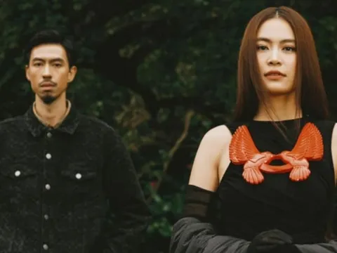Hoàng Thùy Linh - Đen Vâu cùng dự sự kiện, phản ứng khi đứng gần gây chú ý