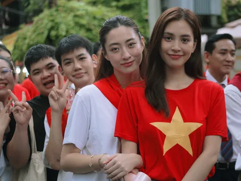 2 nhan sắc cực phẩm nhà Sen Vàng Tiểu Vy- Lương Thùy Linh tại buổi sơ duyệt Lễ diễu binh, diễu hành kỷ niệm A80