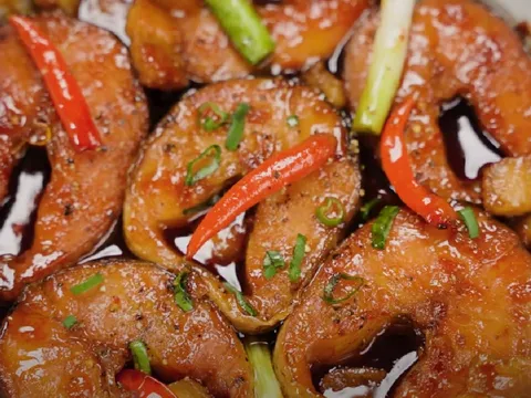Kho cá thêm loại quả này, thịt chắc ngọt, đậm đà, hết hẳn vị tanh