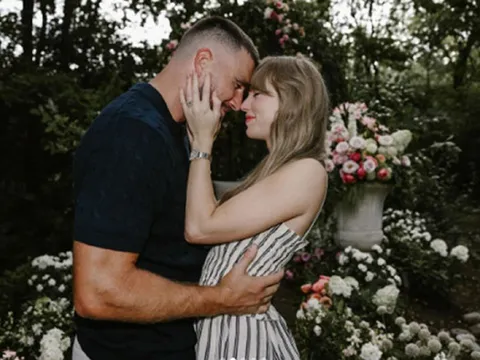 Taylor Swift gợi ý 6 outfit hẹn hò ngọt ngào, sang chảnh