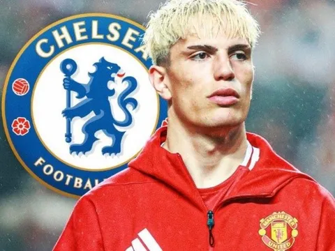 NÓNG! Garnacho đã tới London, MU và Chelsea hoàn tất ký kết thương vụ
