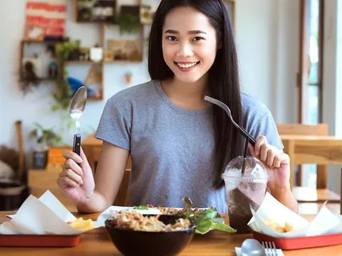 5 sai lầm khi ăn sáng dễ gây hại dạ dày