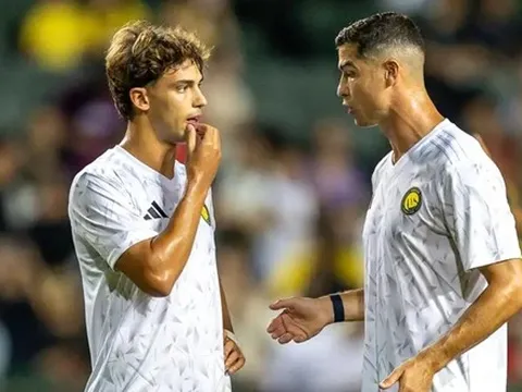 Song sát Ronaldo - Felix giúp Al Nassr hủy diệt Al Taawon