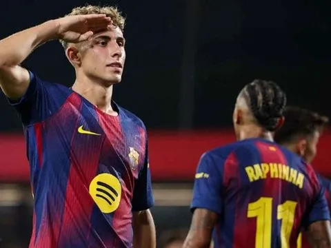 Hansi Flick tin Fermin Lopez sẽ ở lại Barcelona