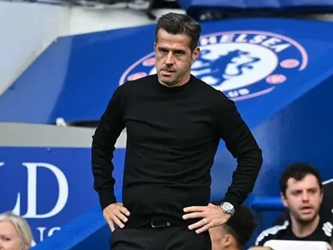 Silva "không thể tin" Fulham bị tước bàn thắng trước Chelsea