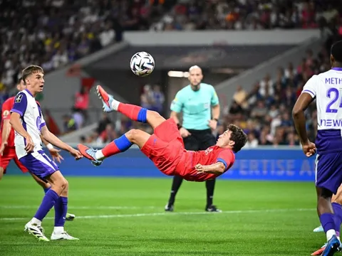 Joao Neves và hành trình chinh phục những cú xe đạp chổng ngược