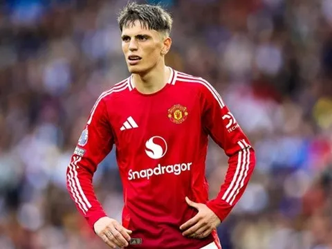 MU bán Garnacho cho Chelsea, lọt top kỷ lục CLB