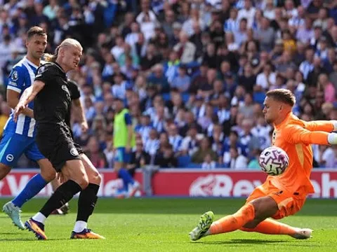 Haaland ghi bàn, Man City vẫn bị ngược dòng cay đắng