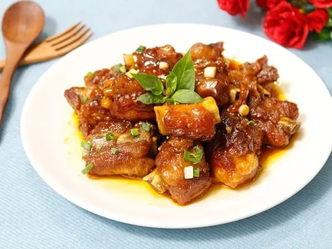 Cách làm sườn xào chua ngọt mềm tan ngon cực phẩm