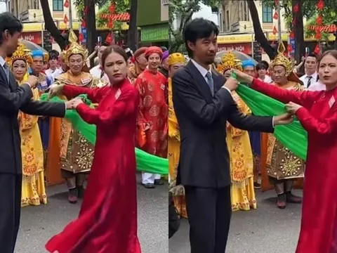 Đen Vâu – Hoàng Thùy Linh tại tổng duyệt diễu hành: Pha tương tác chứng minh ‘nóc nhà’ là ai