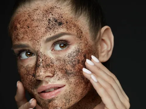 Mẹo tận dụng 4 mỹ phẩm không thể dùng cho da mặt để chăm sóc da toàn thân