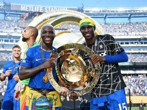 Caicedo gửi lời nhắn xúc động khi Nicolas Jackson rời Chelsea