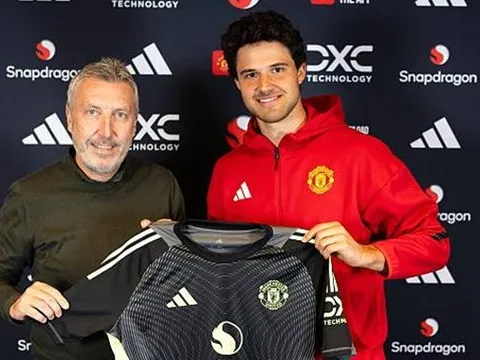 Senne Lammens tiết lộ lý do chọn Man United