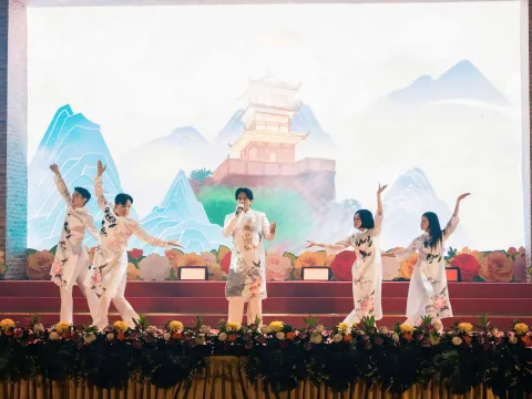 Ca sĩ Đan Trường hé lộ ca khúc ý nghĩa, bày tỏ niềm tự hào Việt Nam nhân dịp 2-9
