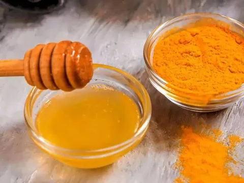 Uống nghệ mật ong có hại có 6 nhóm người này