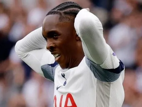 Tottenham loại Mathys Tel khỏi danh sách tham dự Champions League