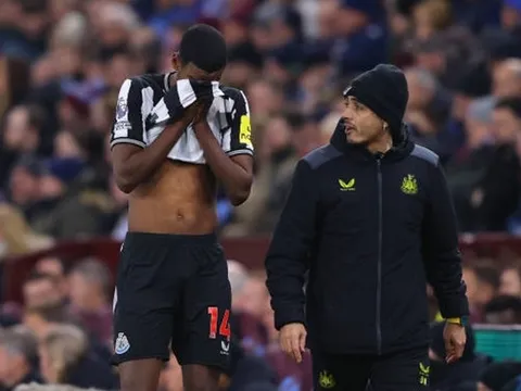 Liverpool đừng vội mừng với Alexander Isak