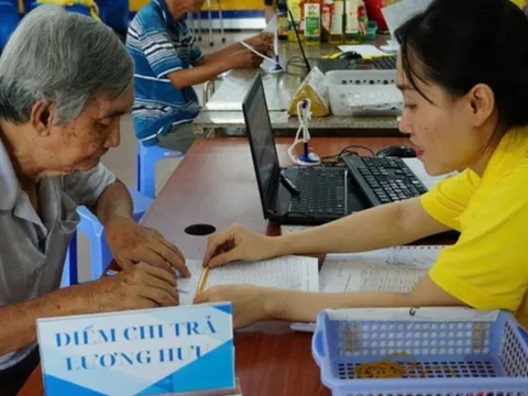 Đóng BHXH đủ 25 năm, nghỉ hưu năm 2025, nhận lương mỗi tháng bao nhiêu?