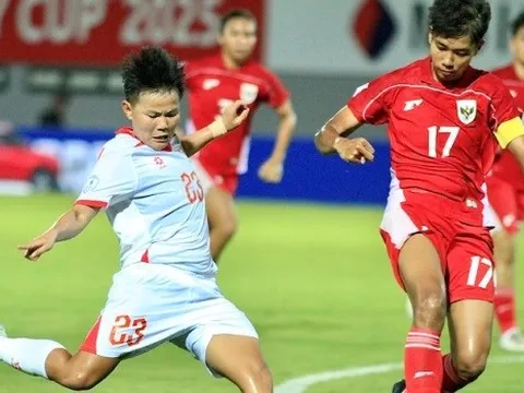 Bích Thùy vinh dự góp mặt trong đội hình tiêu biểu Giải bóng đá nữ Đông Nam Á 2025