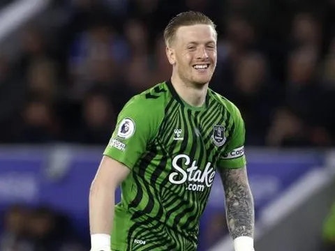 Everton bắt đầu đàm phán hợp đồng mới với thủ môn Pickford