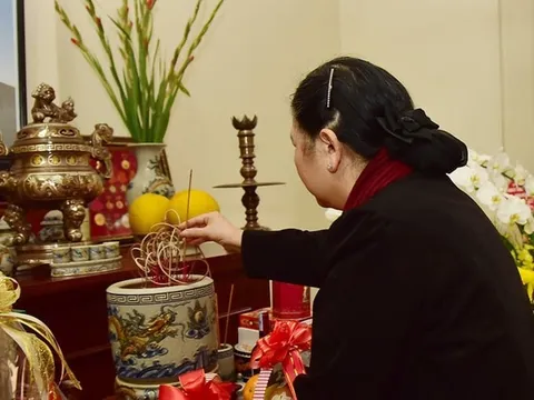 Xem khung giờ vàng - 2 ngày Lộc Nổi cúng Rằm tháng 7 Âm lịch 2025