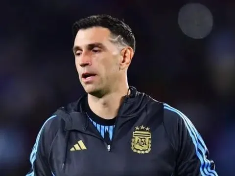 Martinez sẽ trở lại Aston Villa sau khi không thể chuyển đến Man Utd