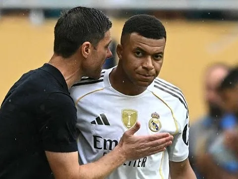 Những ngôi sao không thể chạm tới của Xabi Alonso