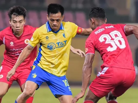 CĐV Hà Nội FC lo lắng với khởi đầu thất vọng tại V-League