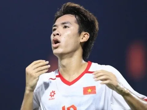 U23 Việt Nam thắng nhọc nhằn Singapore, chiếm ngôi đầu bảng C