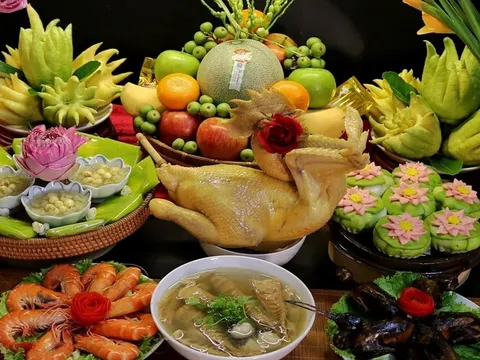 3 thứ nên hạ ngay xuống sau khi cúng Rằm tháng 7: Càng để lâu càng mất lộc