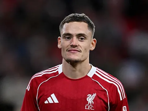 Florian Wirtz giờ mới thấy áp lực khi từ chối Bayern Munich