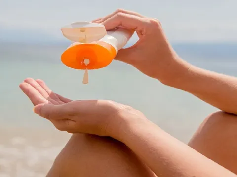 Không muốn việc dùng kem chống nắng lãng phí và kém hiệu quả, nàng nên lưu ý một số điều sau