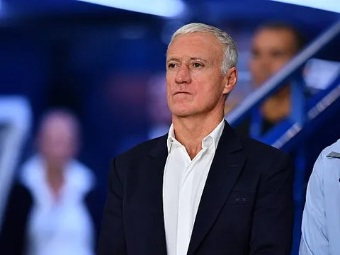 Pháp thắng nhưng Deschamps lo