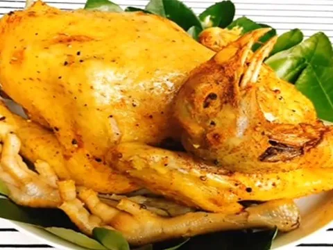 Luộc gà bằng nước là dại: 3 cách luộc gà không cần nước món ăn thơm ngon, ngọt thịt giàu dinh dưỡng 3 lần