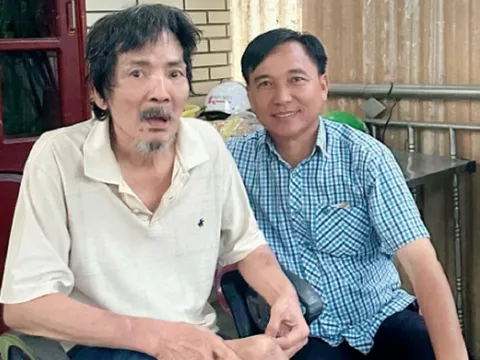 Nghệ sĩ Thương Tín không thể đi lại, cần người hỗ trợ trong sinh hoạt sau chấn thương