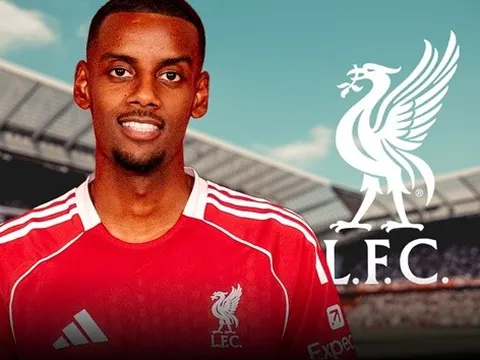 Liverpool sẽ làm mới hàng công với Isak như thế nào?
