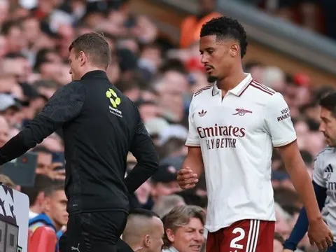 William Saliba sẵn sàng ra sân, Arsenal có thêm lựa chọn