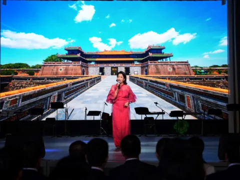 Mỹ Linh tỏa sáng tại Expo 2025, Mỹ Anh gây bất ngờ với phong cách âm nhạc Gen Z