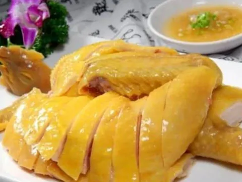 Thịt gà bổ dưỡng nhưng 3 bộ phận này cực độc, chuyên gia khuyên không nên ăn