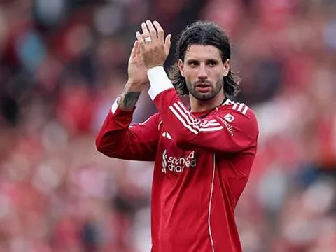 Liverpool không thể gạch tên Szoboszlai khỏi đội hình chính