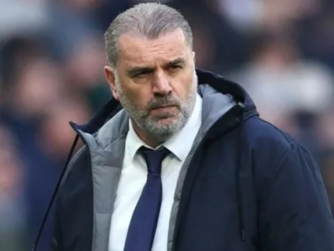 HLV Postecoglou: "Trên sân nhà, Arsenal thực sự quá mạnh"