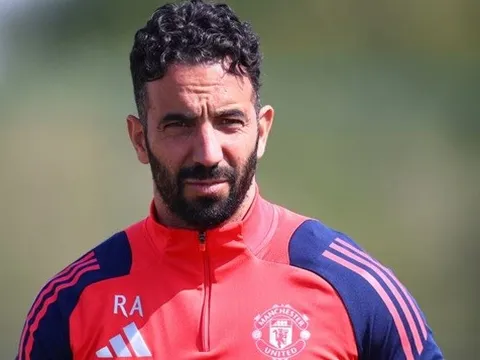Cựu sao Ngoại hạng Anh 'sốc' trước quyết định của Man United