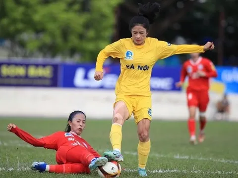 Thanh Nhã lập siêu phẩm 35m, tái hiện bàn thắng vào lưới Đức