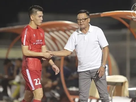 HLV Huỳnh Đức, Tiến Linh cảm xúc lẫn lộn ngày derby TP.HCM