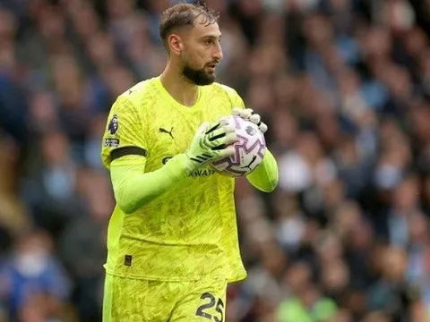Scholes: MU đã phạm sai lầm lớn khi bỏ qua Donnarumma