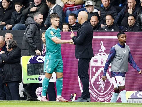 Arne Slot và đường lối quản trị nhân sự cứng rắn tại Liverpool