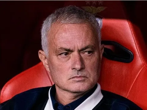 NÓNG: Jose Mourinho sẵn sàng tái xuất dẫn dắt đội bóng Champions League