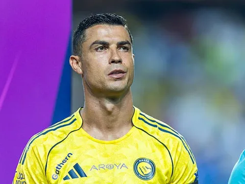 Ronaldo ở đâu trong ngày Al Nassr đại thắng?